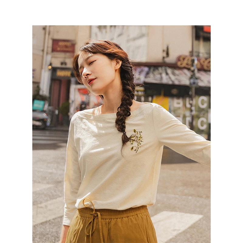  INMAN Spring Autumn Elegant Boat Neck Embroidery Minimalism All Matched Casual Three Quarter Sleeve