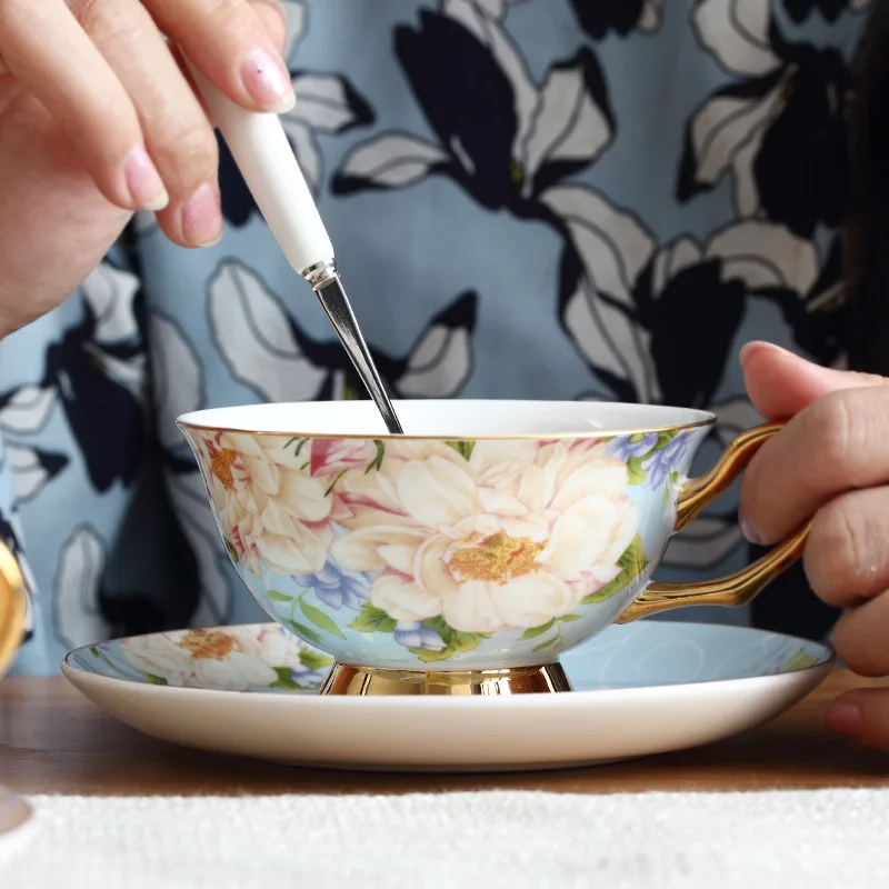 

Western Style Floral Coffee Cup Set Ceramics Coffee Cup With Spoon Dish Mugs With Handle Heat Insulation Coffee Mug Water Cup