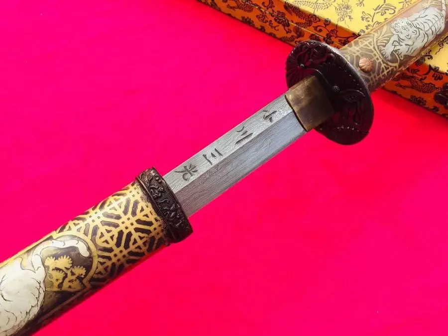 Handmade Japanese Sword Saber Signature Folded Steel Samurai Katana Tiger Handle Sheath Full Tang
