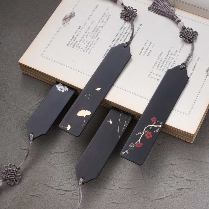 

Redwood Bookmark Set of Classical Chinese Style