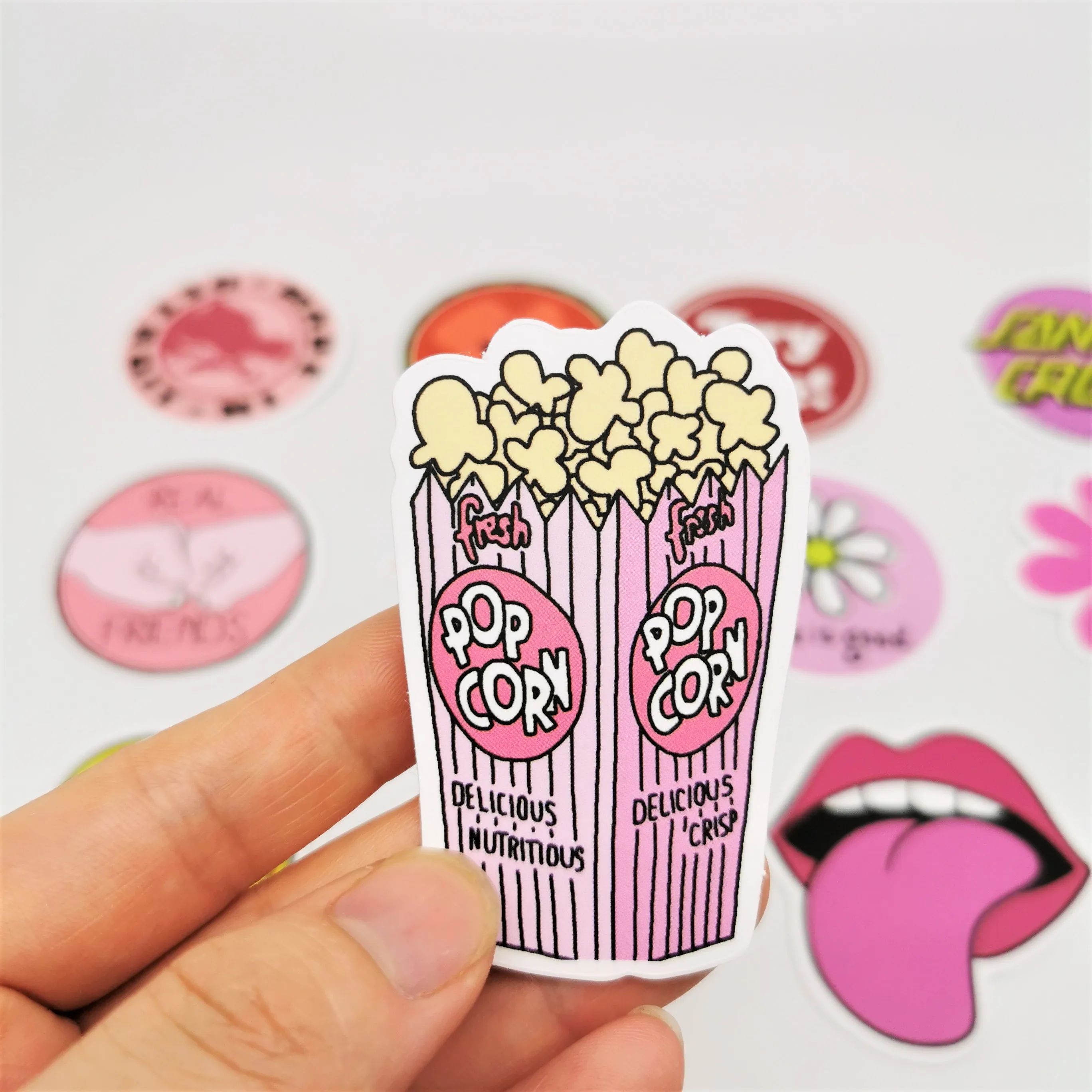 50 шт. ПВХ водонепроницаемые девушки Kawaii розовые забавные стикерные игрушки багажные наклейки s для автомобиля и чемодана модные наклейки для ноутбука s