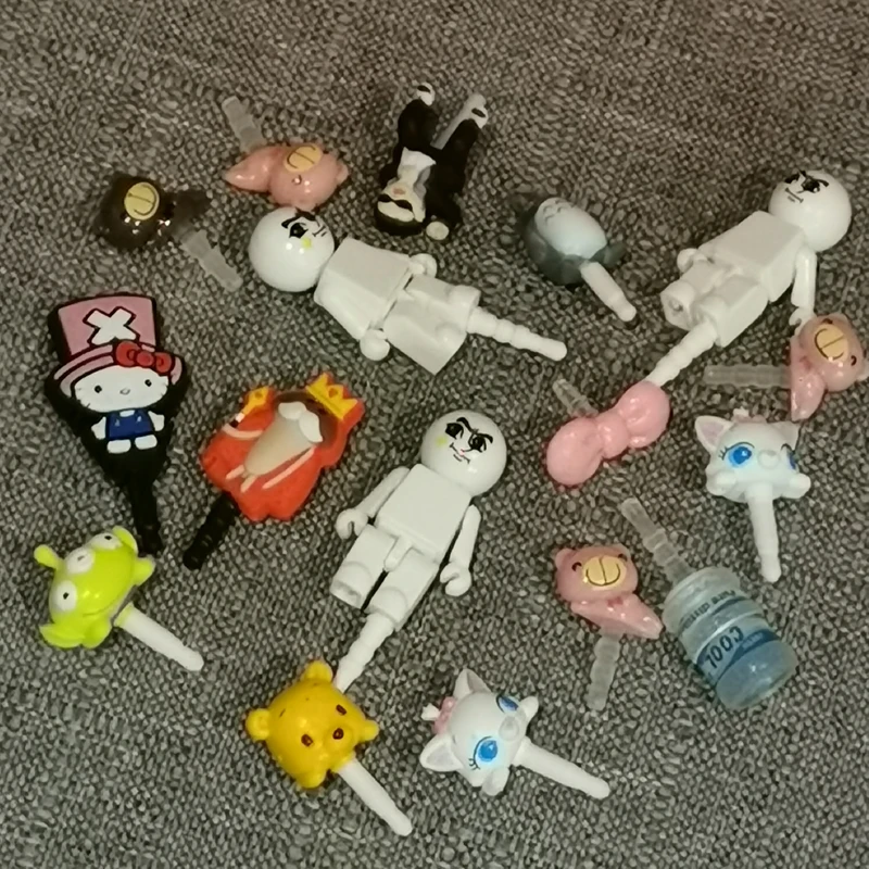 10 uds/bolsa tapón Anti polvo para auriculares Jack al azar de dibujos animados teléfono móvil accesorio del teléfono celular Rondom 5 uds casa decoración juguete de los niños
