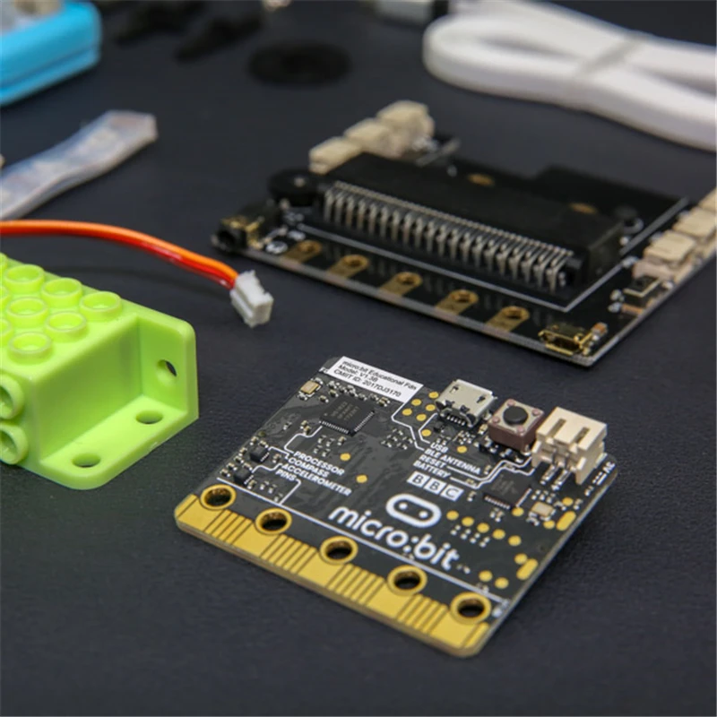 Стартовый набор AiSpark Boson для micro:bit|Демонстрационные стенды| |