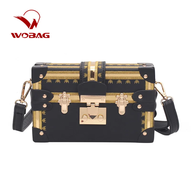 

Women Fashion Box Bag Rivets Hit Color Women Retro Messenger Bag New Shoulder Package Europe Fashion Mini PU Small Square Bag
