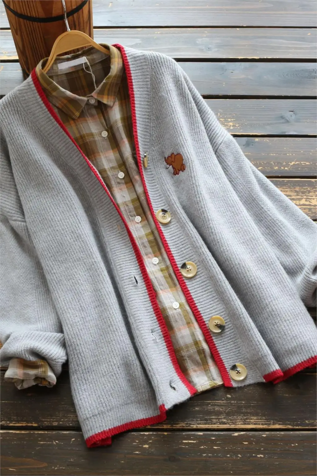 Весенне-осенний женский свитер, вязаный кардиган с v-образным вырезом, однобортное пальто, кардиган для девочки Мори, свитер YoYiKamomo