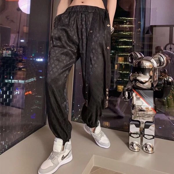 

Foot Lantern Lovers Long Pants Drawstring Men And Women Trousers Smooth Running Pants Safe Black White Free Shipping