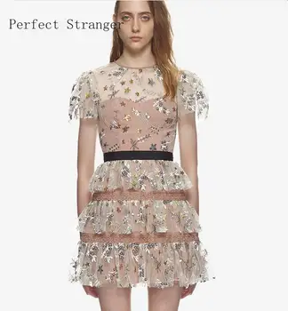 

Western Style High Qaulity 2020 Elegant Round Collar Embroidery Cake Style Women Lace Gauze Dress