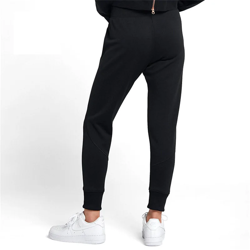 Новое поступление, оригинальные женские спортивные штаны от NIKE