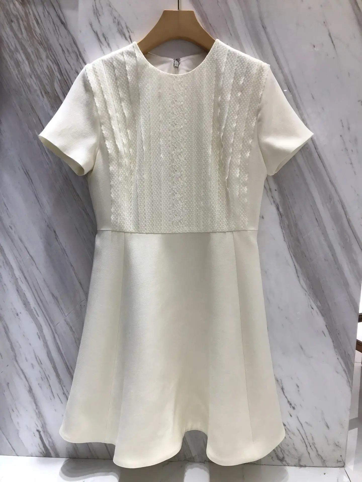 

2019 new ladies fashion short-sleeved round neck lace dress 0803
