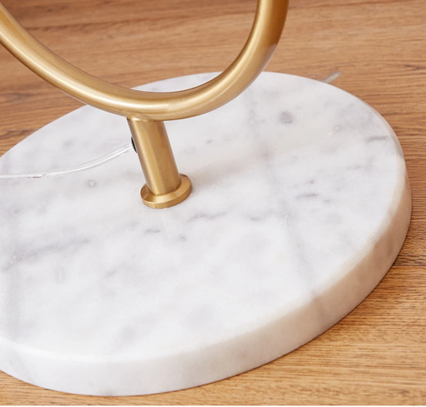 ������ ���� �� �÷ξ� ����Ʈ ��Ż���� �÷ξ� ���� E14, ��� ���� Ȳ�� �÷�, ħ�� �Ž�, ������ ȣ�� ����