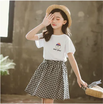 

The latest summer fashion suit in the big children and girls summer dress super explosion models cartoon comfortable beautiful