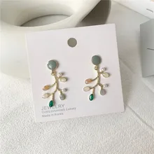 Мода темперамент суженный цвет серьги-капли микро драгоценность инкрустированные нерегулярные филиал серьги гвоздики ювелирные изделия аксессуары