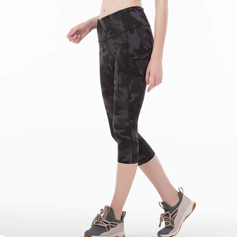 2020 Women Sports Pant With Reflective skinny pencil Pant Running Leggings Super Quality Stretch Fabric with packet capris 2020 Women Sports Pant With Reflective skinny pencil Pant Running Leggings Super Quality Stretch Fabric with packet capris