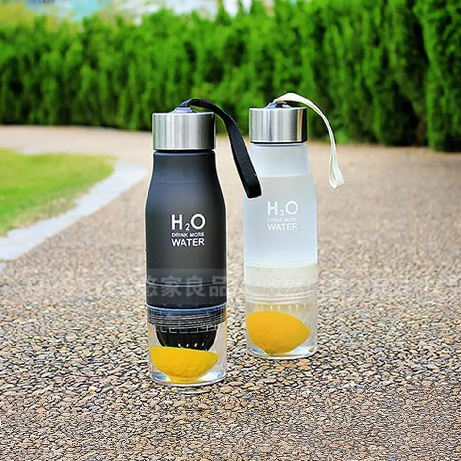 

Xmas Gift 650ml Infuser Water Bottle Plastic Fruit Infusion Kids Drink Outdoor Sports Bottle Juice Lemon Portable Kettle