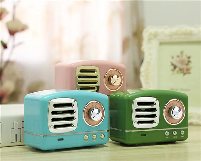 

EHUNT New Classic Radio Shape FM Retro Subwoofer Mini Wireless Speaker