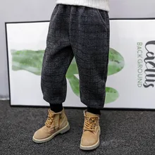 В году, новые зимние Стильные повседневные штаны унисекс в Корейском стиле для мальчиков и девочек детские шерстяные и бархатные брюки