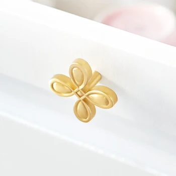 

Four Leaf Clover shape/gold Brass Round Cabinet Door Knobs and Handles Furnitures Cupboard Wardrobe Drawer Pull pink Handles