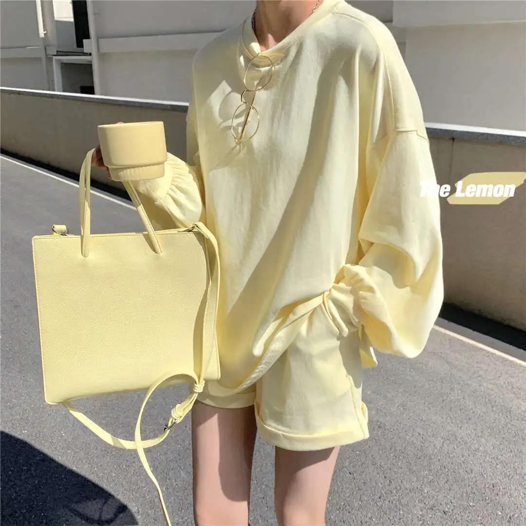 

2021 Spring New Korean Candy Color Loose Long-Sleeved T-Shirt + Casual Shorts Suit Women
