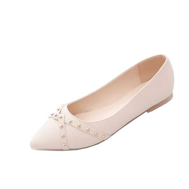 Woman Flats Shoes Rivet Spring Summer New Female Metal Pointed Toe Casaul Shoes Comfortable Flats Loafers AD220