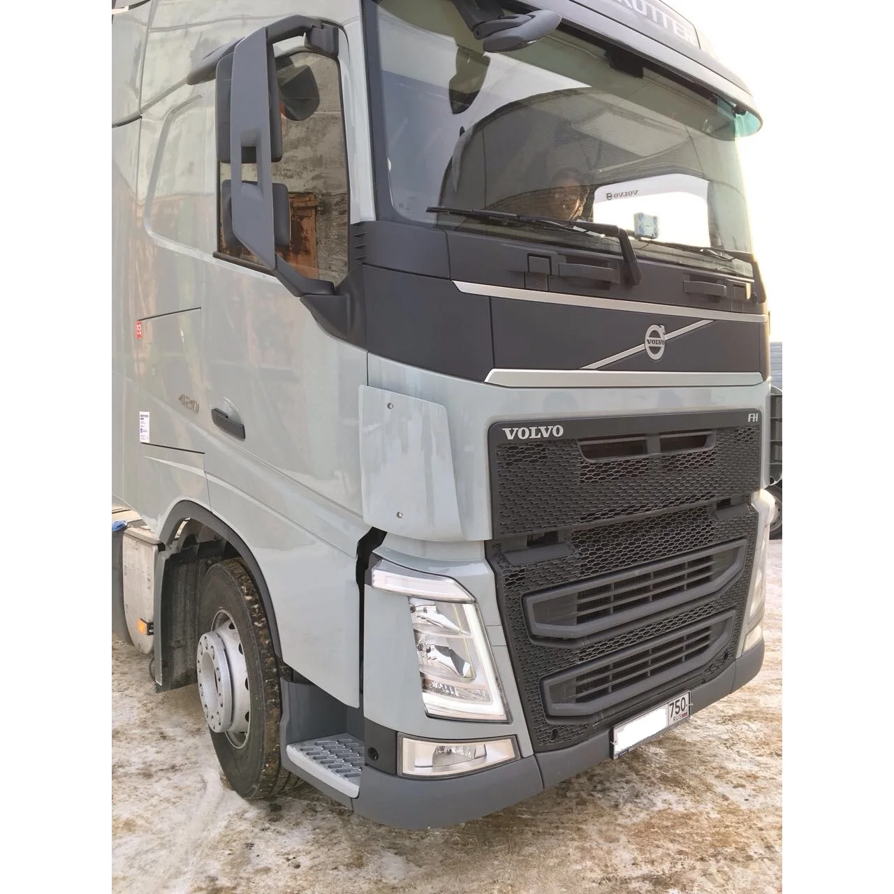 Дефлекторы Volvo FH