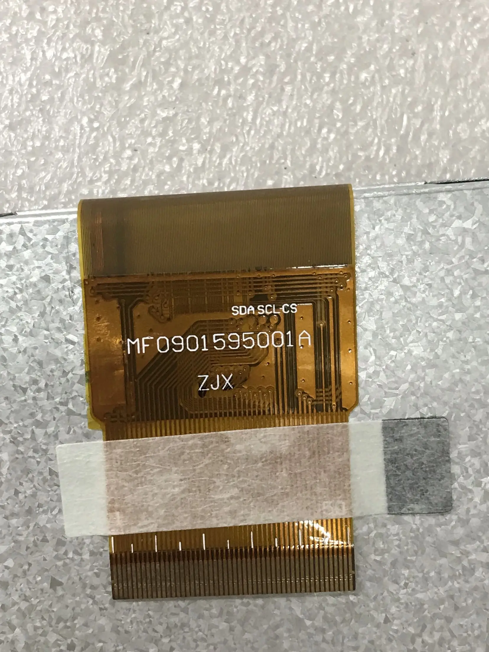MF0901595001A LCD ÷ ȭ