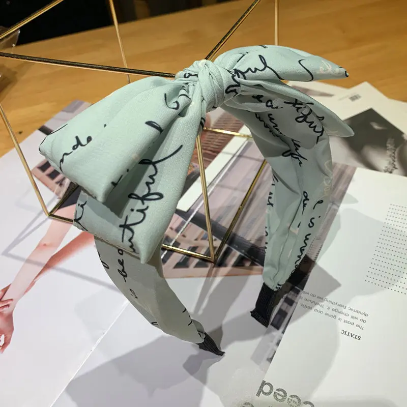 11274619374_1956788053