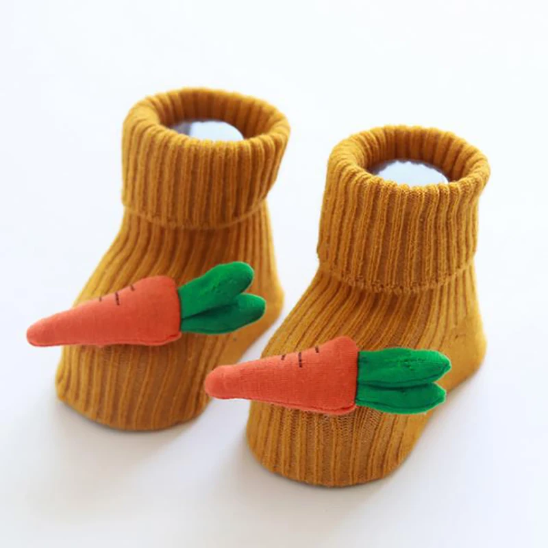 carrot Мягкие носки для малышей Вязаные нескользящие носки с объемным рисунком носки-тапочки носки с героями мультфильмов для новорожденных мальчиков и девочек милые подарки, аксессуары - Цвет: carrot