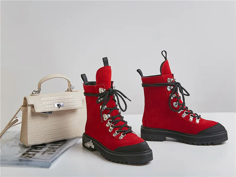 FEDONAS/женские ботильоны в стиле панк; сезон осень-зима; теплые вечерние женские ботинки в байкерском стиле на высоком каблуке с металлическим украшением; зимние ботинки
