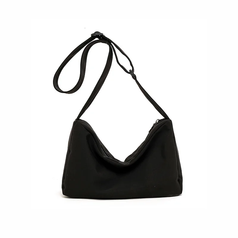 

2019 New Travel Ladies Korean Version Of The Simple Pillow Women Bag Lightweight Nylon Cloth Travel Shoulder Messenger Bag Bags