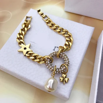 

New European and American fashion retro charm zircon pearl woman bracelet jewelry holiday gift free shipping