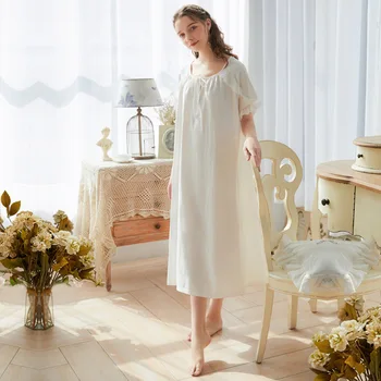 

White Lace Stitching Sleeping Gowns Women's Short-sleeved Square Collar Wide Loose Long Nightdress Cotton Sweet Retro Night Gown