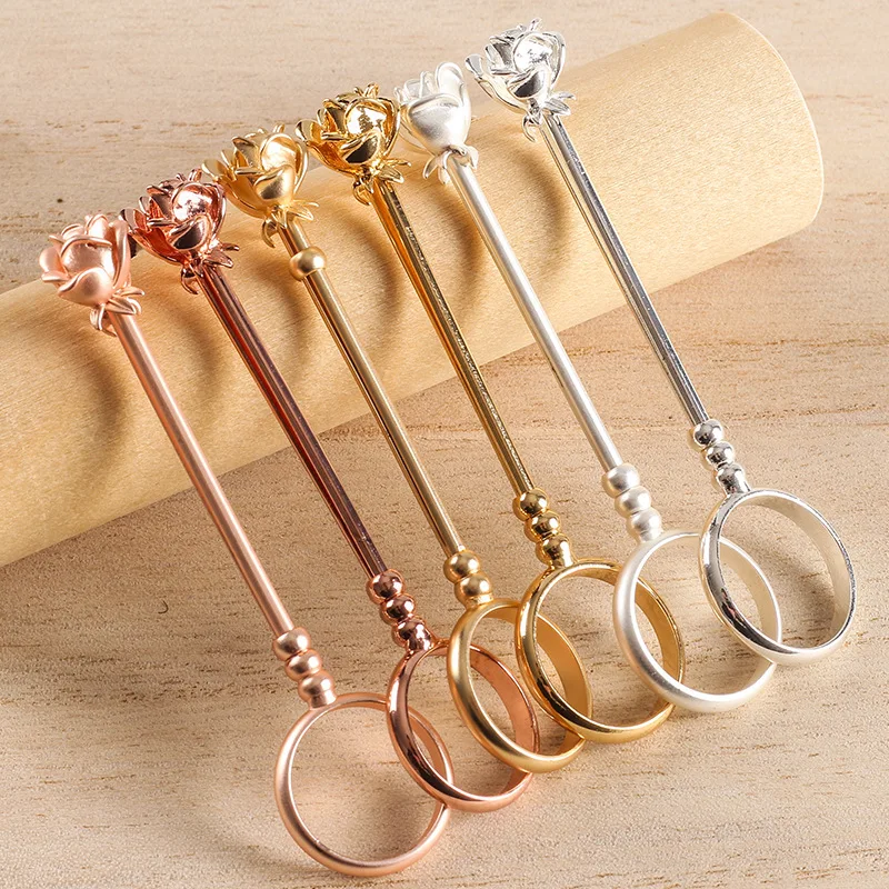 Vintage Get Metal Finger Clip Cigarette Holder Ring For Women And Men Slim  Smoking Accessory With Long Stick Jewelry From Sonica, $14.15