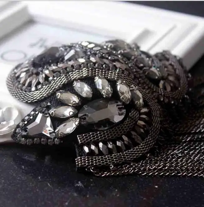 VALICLUD Paio Di Spalline In Strass Con Catena E Pompon Dorati - Accessorio Moda Uomo/Donna