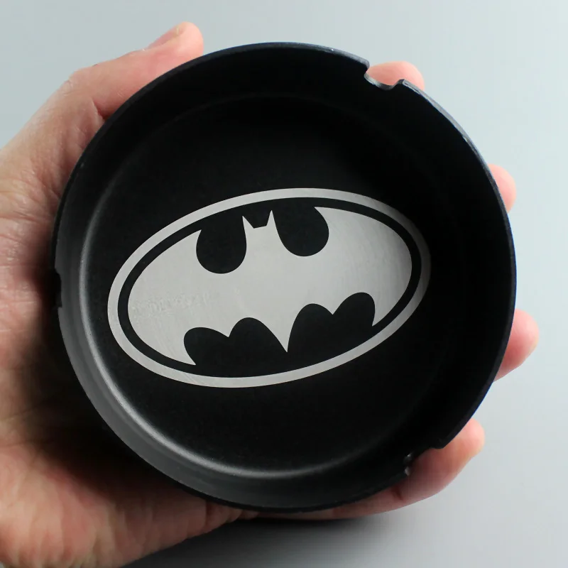 Металлическая Пепельница из нержавеющей стали Пепельница Черный Круглый супергерой дизайн Супер Герои Супермен Бэтмен Человек-паук производные продукты - Цвет: Batman