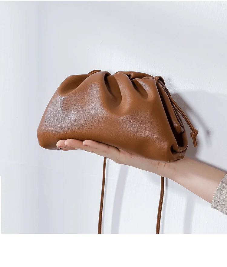 Сумочка облако кожаная женская сумка Новая модная сумка через плечо модели звезд Мягкая Сумка Хобо клатч минималистичный фирменный дизайн