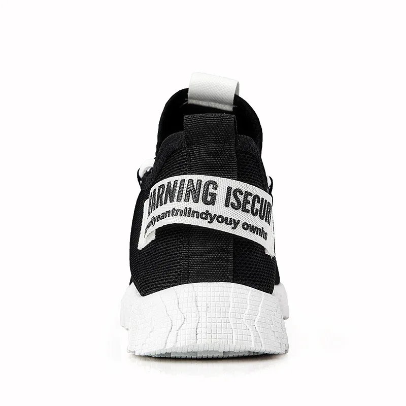 

2019 Spring And Summer MEN'S SHOES Punched Sheet Surface Athletic Shoes Fly Line Running Shoes Trendy Shoes Hot Selling L1771