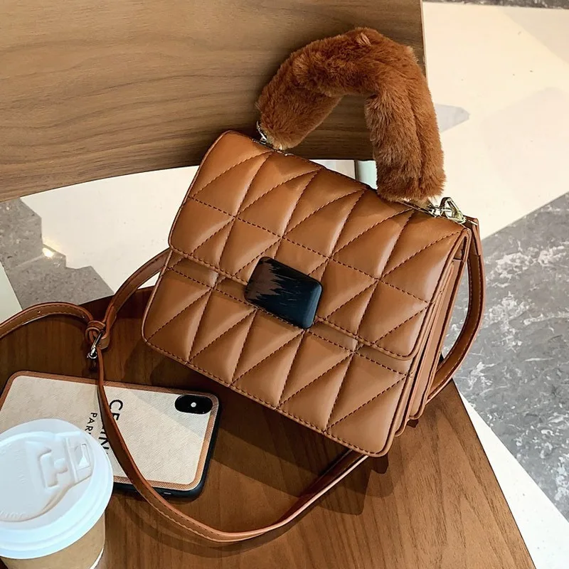 

Autumn and winter high-quality furry handbags 2020 new Korean version of all-match rhombic single shoulder messenger handbags