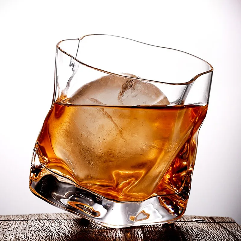 

Whiskey Shot Glass Wine Glass Set Crystal Japanese Creative Beer Glass Bar Shot Glass Cocktail Cup Twisted Glass