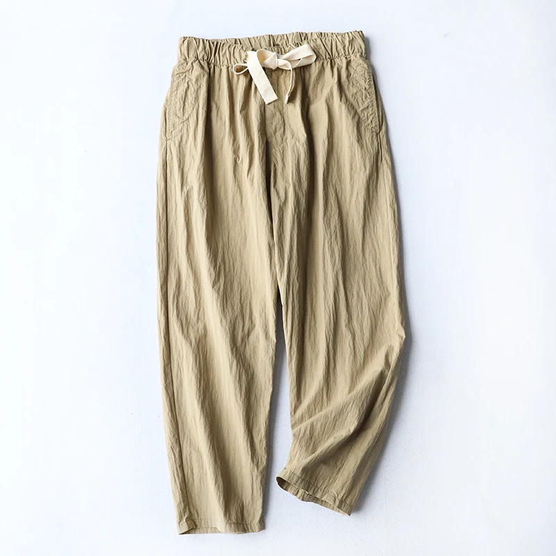 Мальчик одевает рубашку. Chanel lookbook 2021. Джинсы плиссированные мужские. Yesstyle outfit aesthetic baggy. В папиной рубашке.