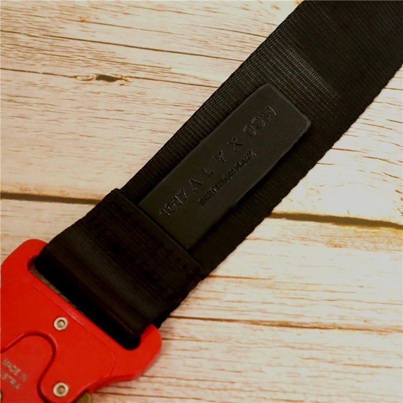 1017 ALYX 9SM Belt Men Women 1:1 High-Quality Rollercoaster Red Metal Buckle ALYX Belts Jacquard Logo Labeled