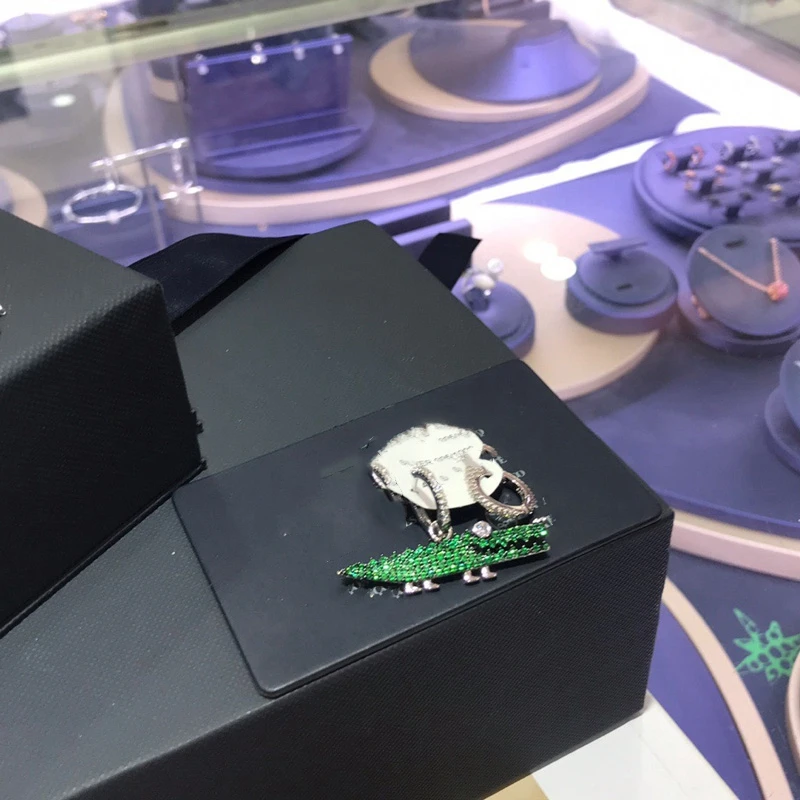 O1CN01ZF15032D7RhQNhSag_!!12218562