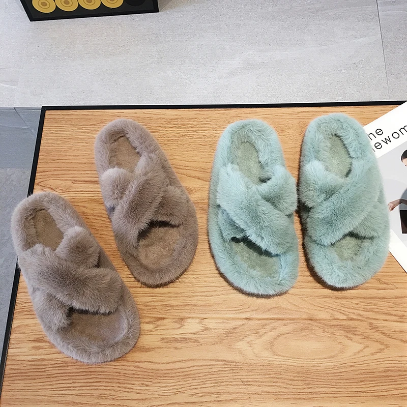Шлёпанцы для женщин