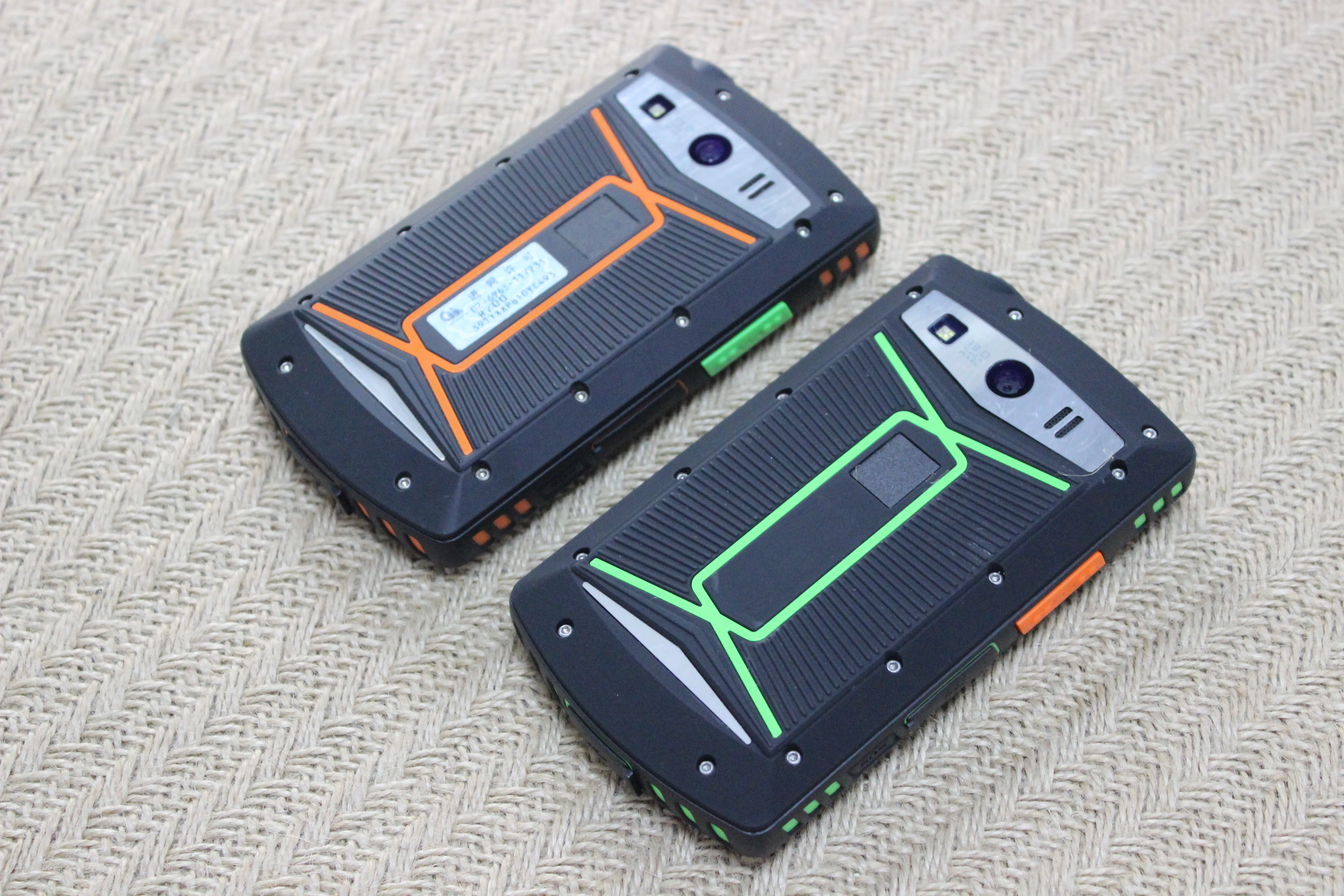 W305 Mobile Phone Touch Screen Walkie Talkie 3GB