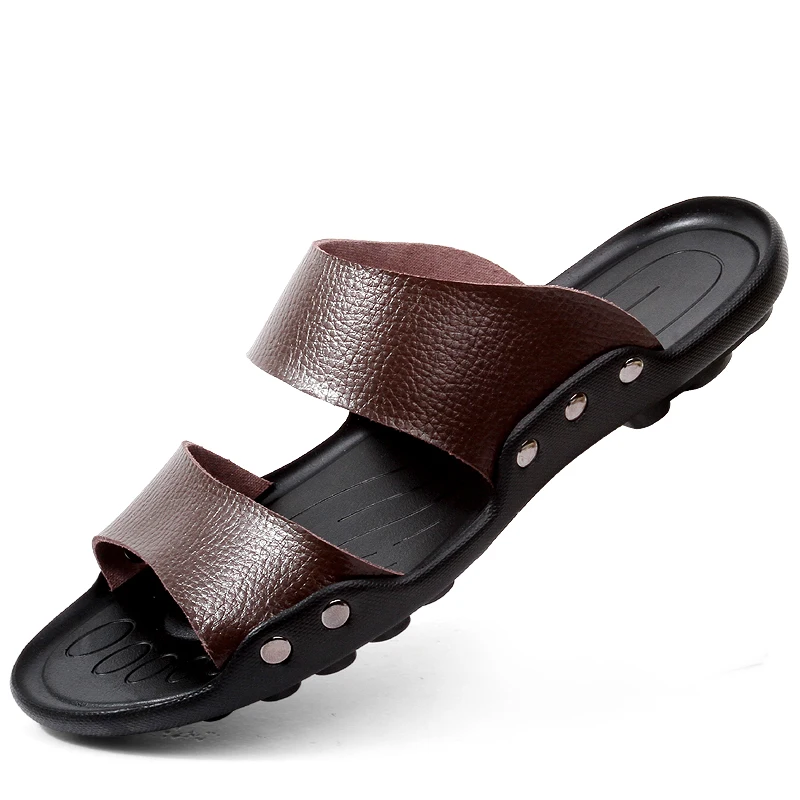 Two wear new leather summer men's leather casual beach light fashion outdoor comfortable sandals and slippers large size