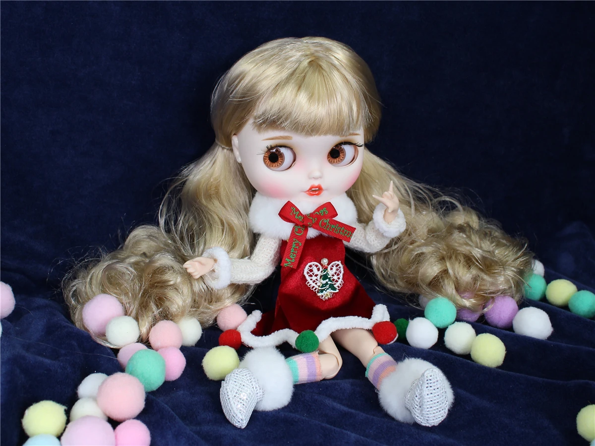 Neo Blythe Doll Christmas Dress With Hat & Socks 3