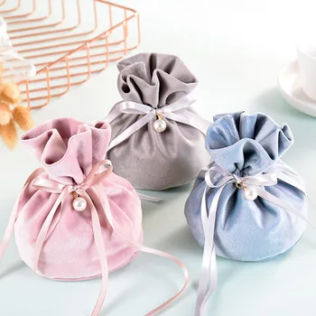 

9*12 Cm Creative Velvet Yarn Wedding Candy Gift Bags With Pearl Europe Chocolate Package Bag Wholesale