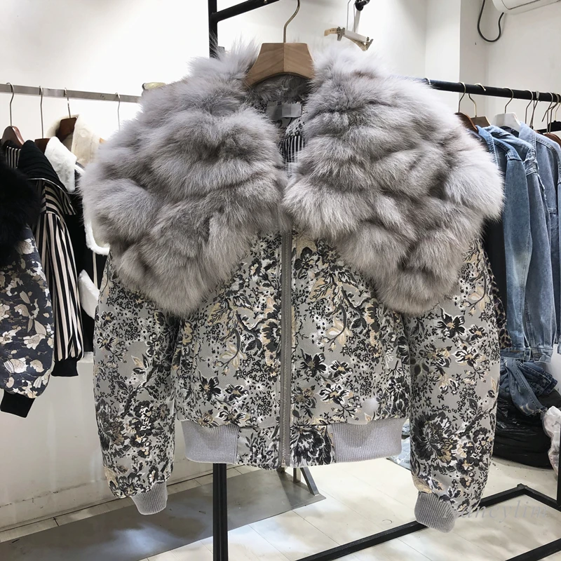 

2020 Winter New Super Large Real Genuine Fox Fur Collar Jacquard Baseball Uniform Short Jacket Women's Cotton-Padded Coat Warm