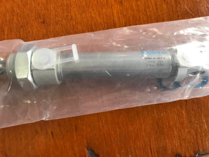 

1PC New Festo DSNU-20-50-P-A 19210 Cylinder