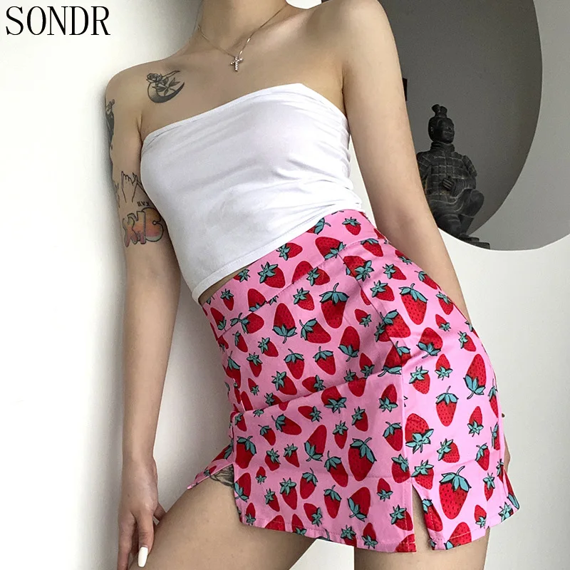 

Kawaii Strawberry Japanese Mini Skirts For Women Harajuku Goth Dark Summer Gothic Skirts Woman Streetwear A-Line Mini Skirt 2020