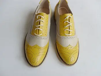 

2020 New British Style Couple Shoes Round Head Flat Bottom Oxford bottom Carved Women's Shoes Lace Up Four Seasons Leather Shoes